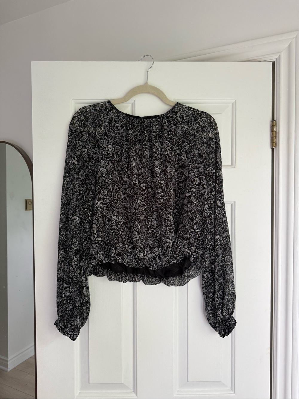Dynamite Black and White Floral Blouse